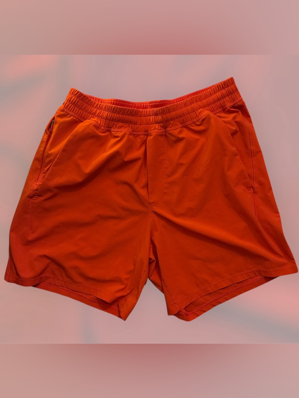 Lululemon Pace Breaker Linerless
Short 7"
Rush Orange
